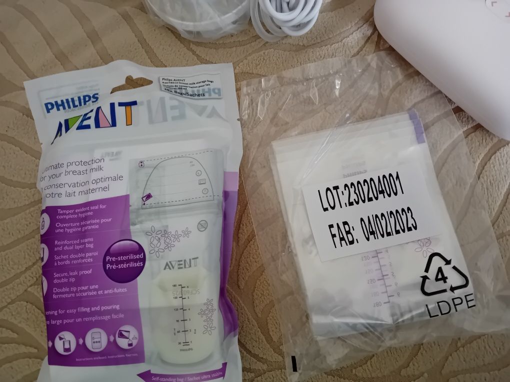 Bomba tira-leite eléctrica