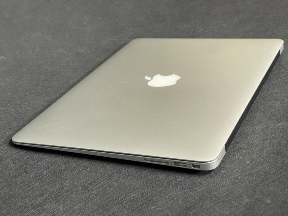 MacBook Air 13” 2017 | core i5 | 128Gb ssd | 8Gb Ram