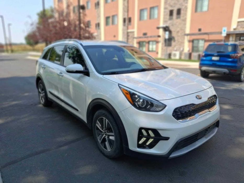 Kia Niro Hybrid Plug-In EX      2020