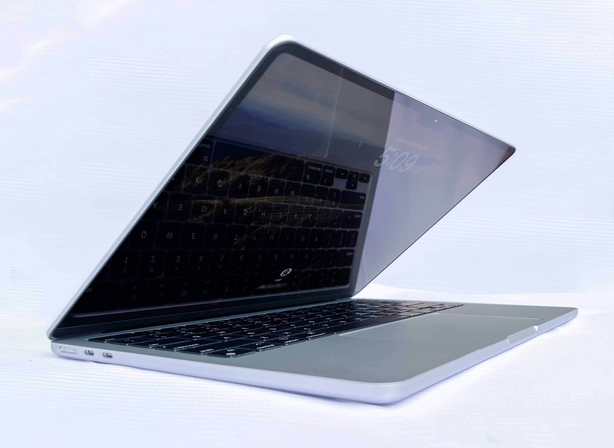 Apple MacBook Air 2024 A3113 m3\16\512
