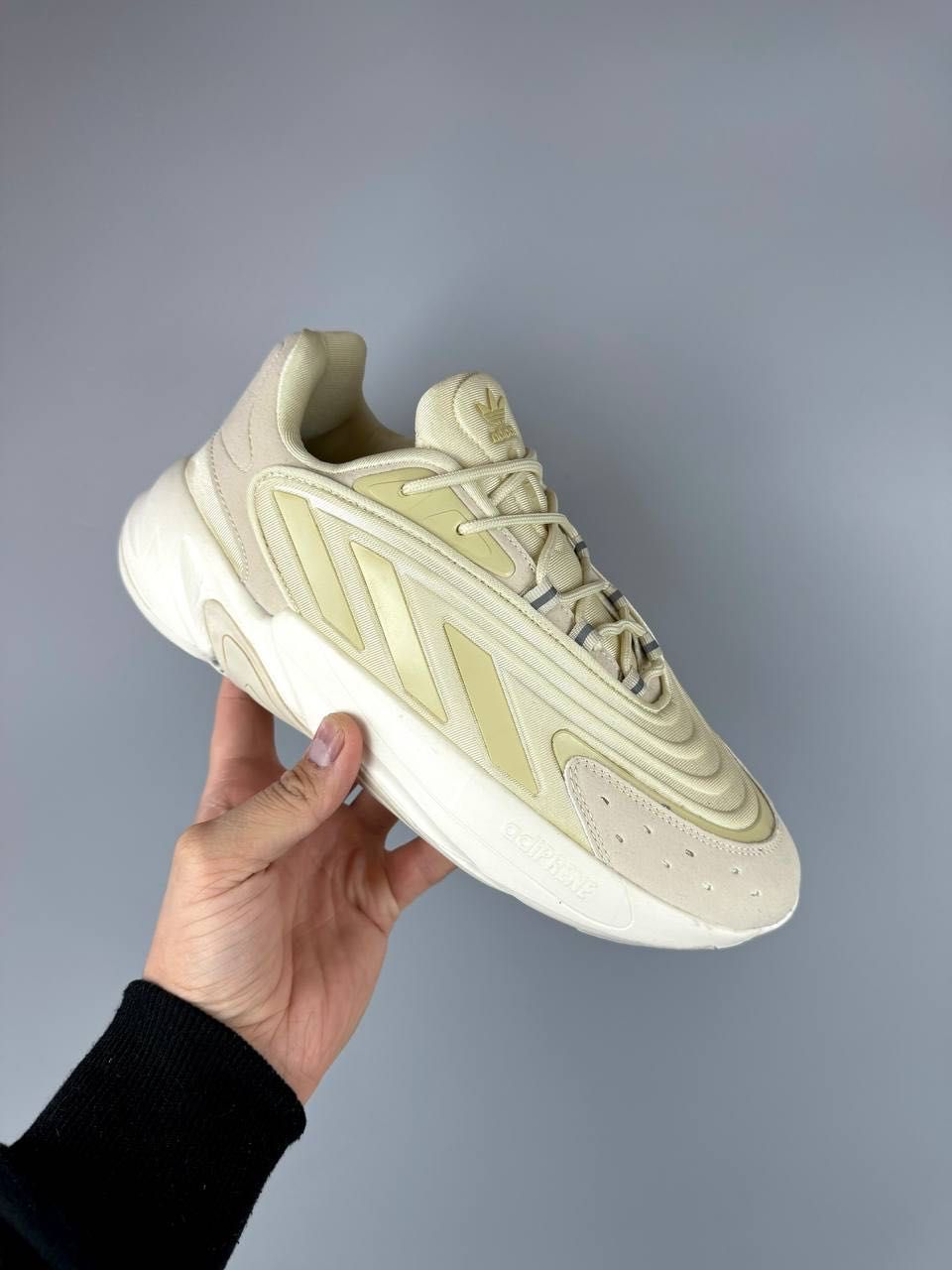 Кросівки Adidas Ozelia Beige, кросовки Адідас Озелія Бежевого кольору