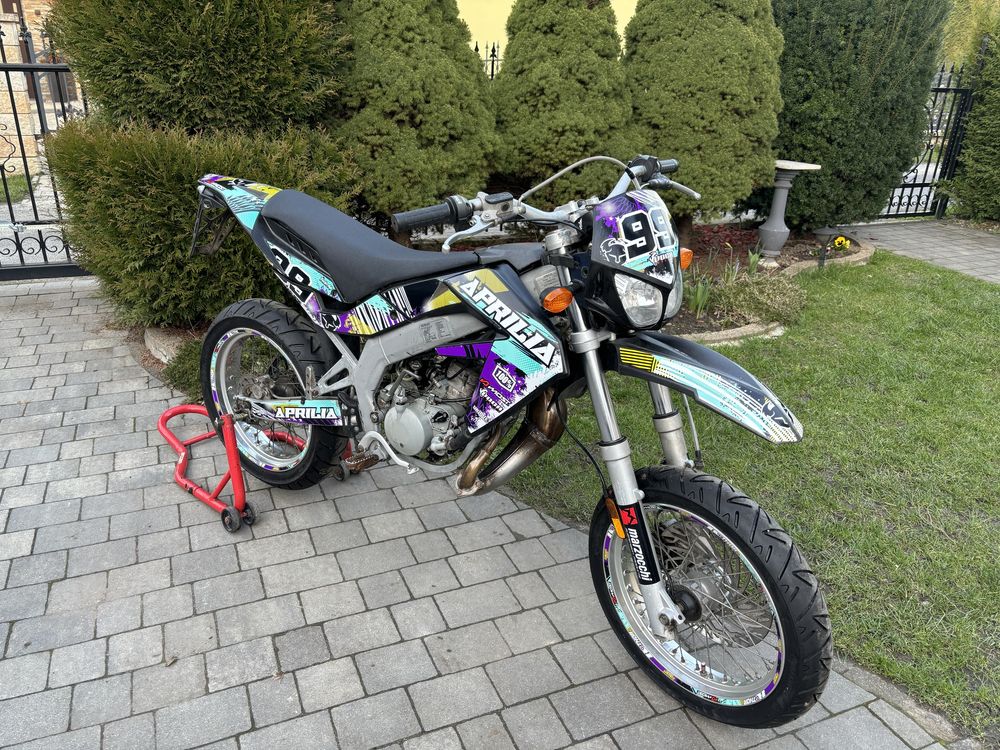 Aprilia sx supermoto sm serbi senda yanaha dt rieju mrt gilera