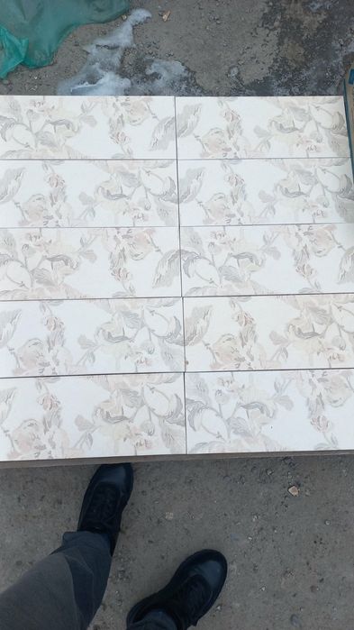 Керамична плитка для стен