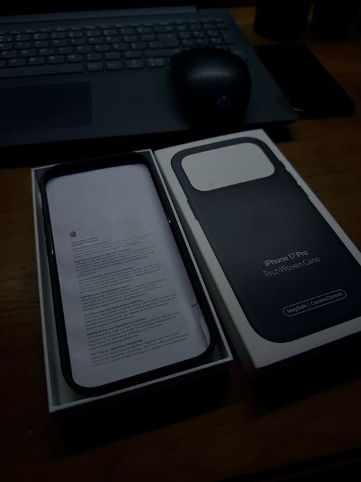 Techwoven for iPhone 17 Pro