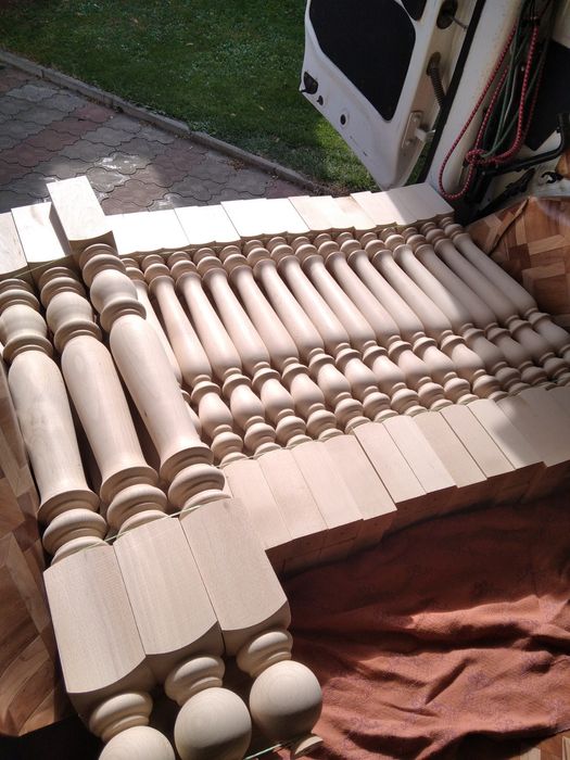 Балясини дерев'яні