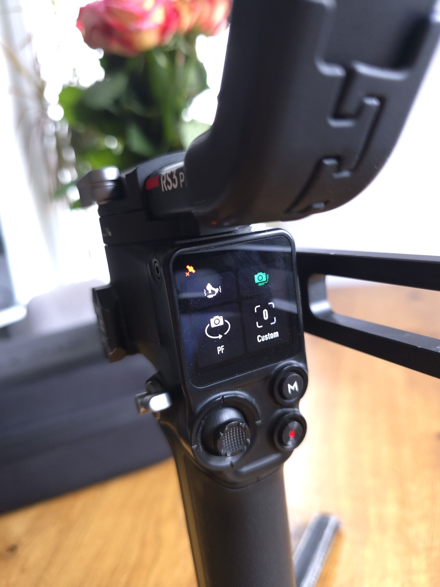 DJI RS3 PRO Combo - GIMBAL z Raven Eye, follow focus