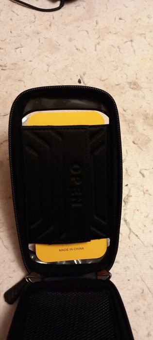 Bolsa para telemóvel impermeável.