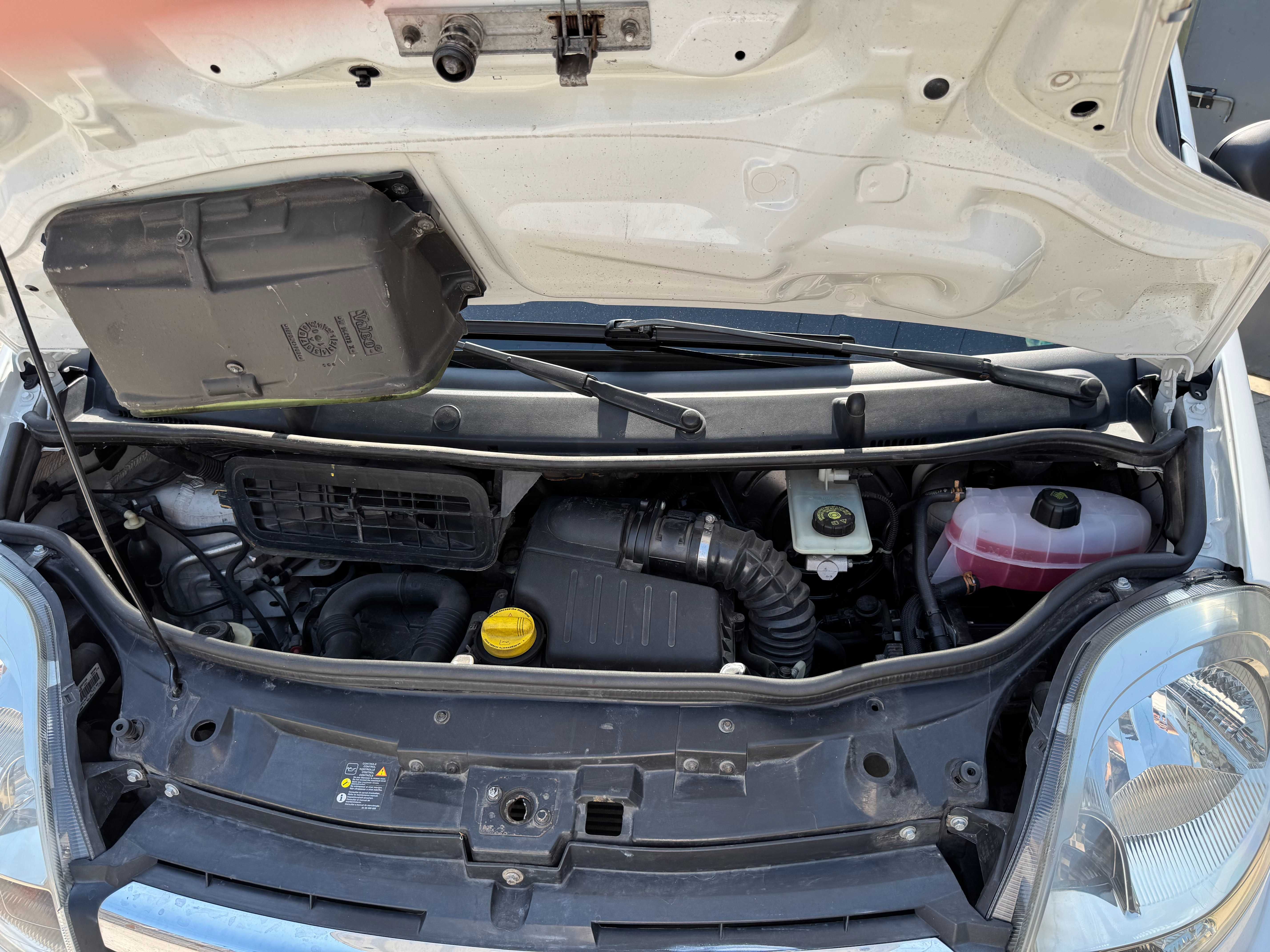 Опель Віваро Opel Vivaro 2010