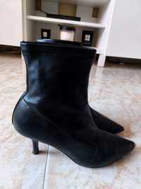 Botas de senhora (novas)