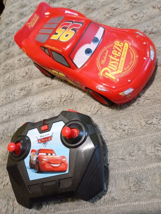 Маквін машинка на пульті, оригінал, машинка на радіокеруванні з мульти