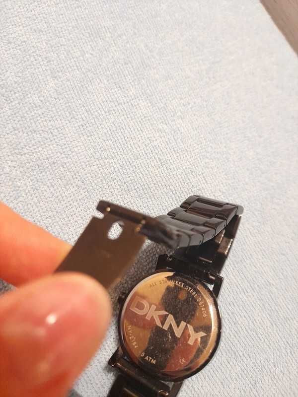 Czarny zegarek męski DKNY