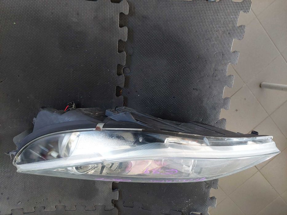 farol esq mitsubiche colt