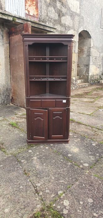 movel de canto em madeira