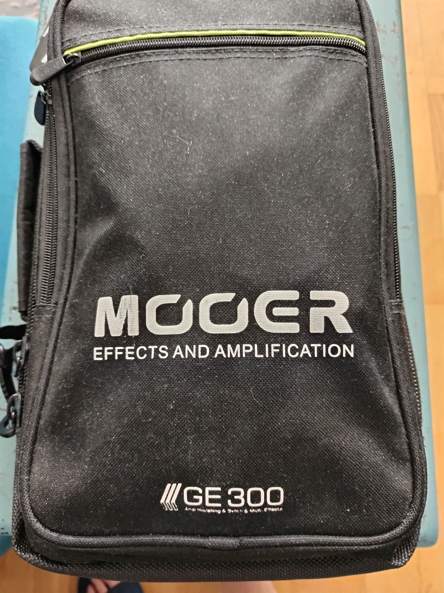 Mooer GE 300 , pudełko.   Urlop 12-24.07.2025r.