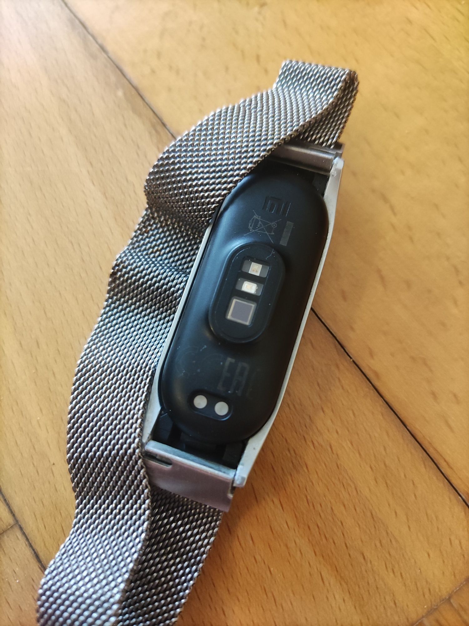 Pulseira Desportiva XIAOMI Mi Band 6 (Bluetooth - Até 14 dias de auton