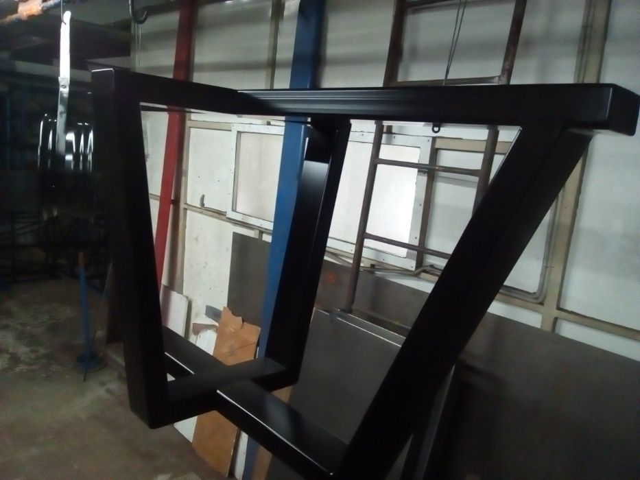 Порошкова покраска металевих виробів, меблі в стилі ЛОФТ