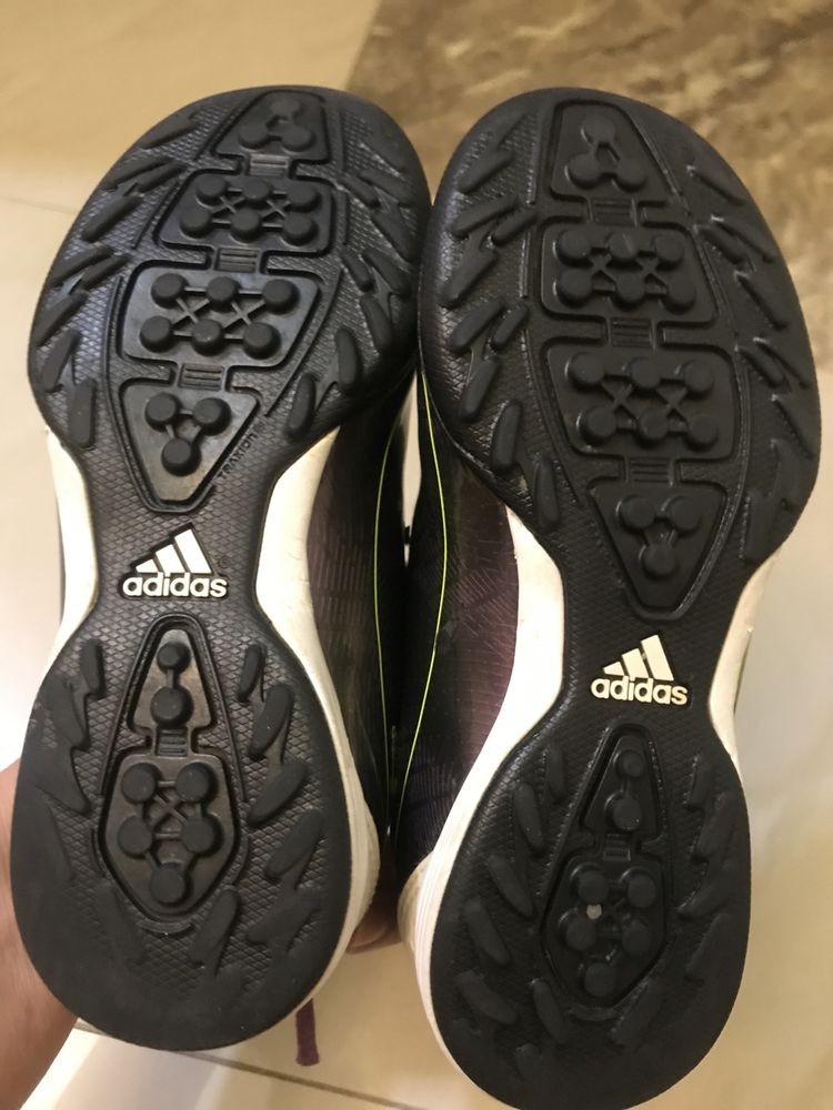 Сороконіжки Adidas 29 розміру