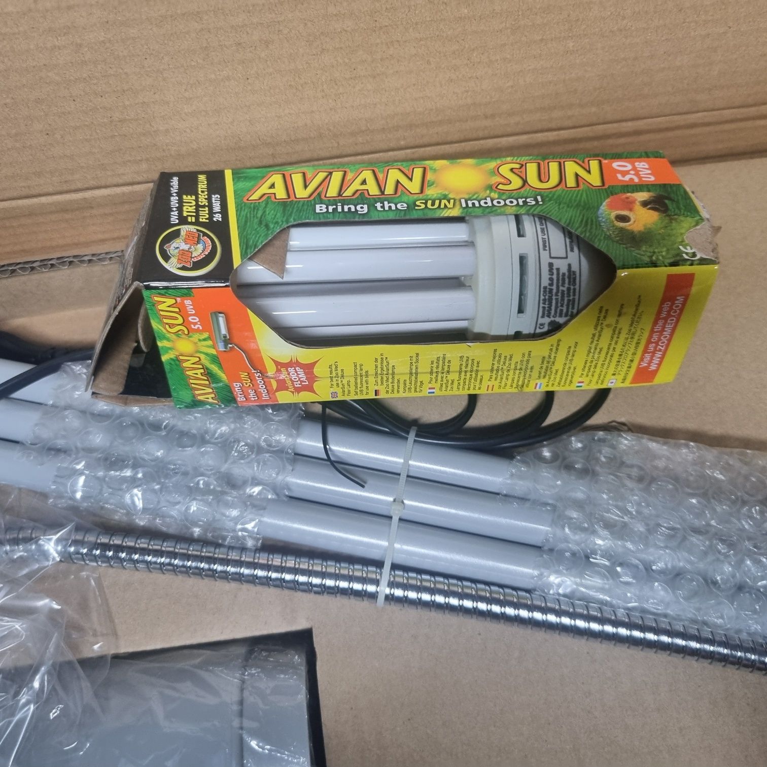 Lampa stojąca AvianSun Deluxe dla ptaszków