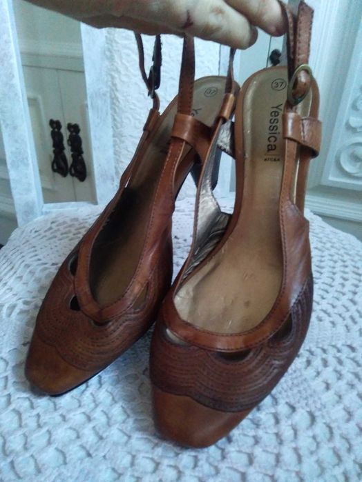 Skórzane sandały damskie na obcasie buty letnie czółenka rozmiar 37