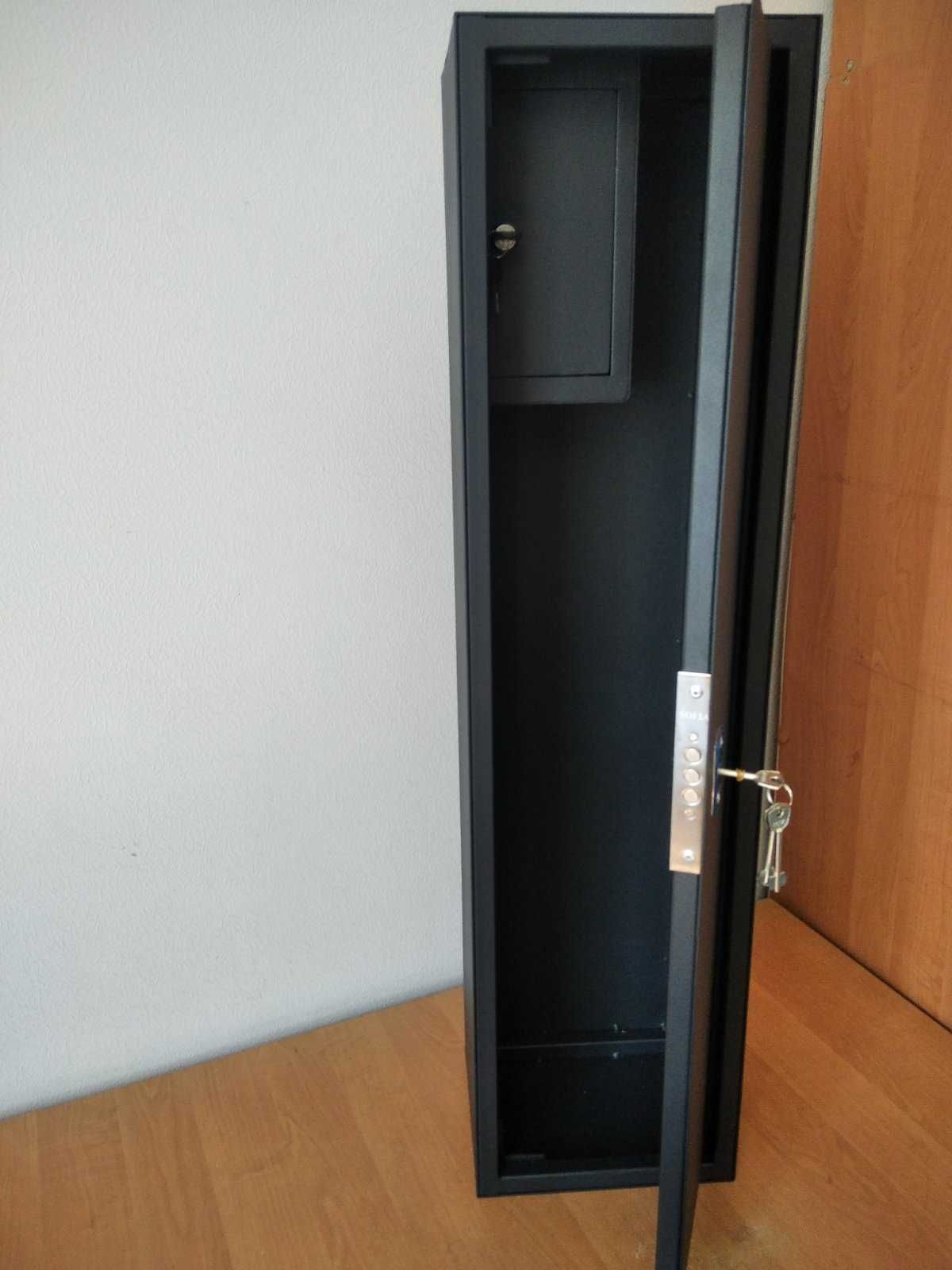 Збройовий сейф з вмонтованним тризером