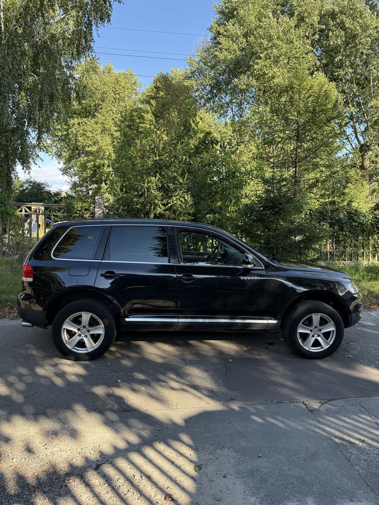 Touareg 2.5 дизель АКПП 4*4 2006 год