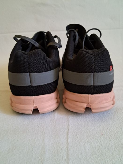 Buty sportowe ON RUNING roz 41