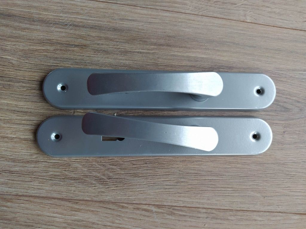 Klamki  komplet 9 szt