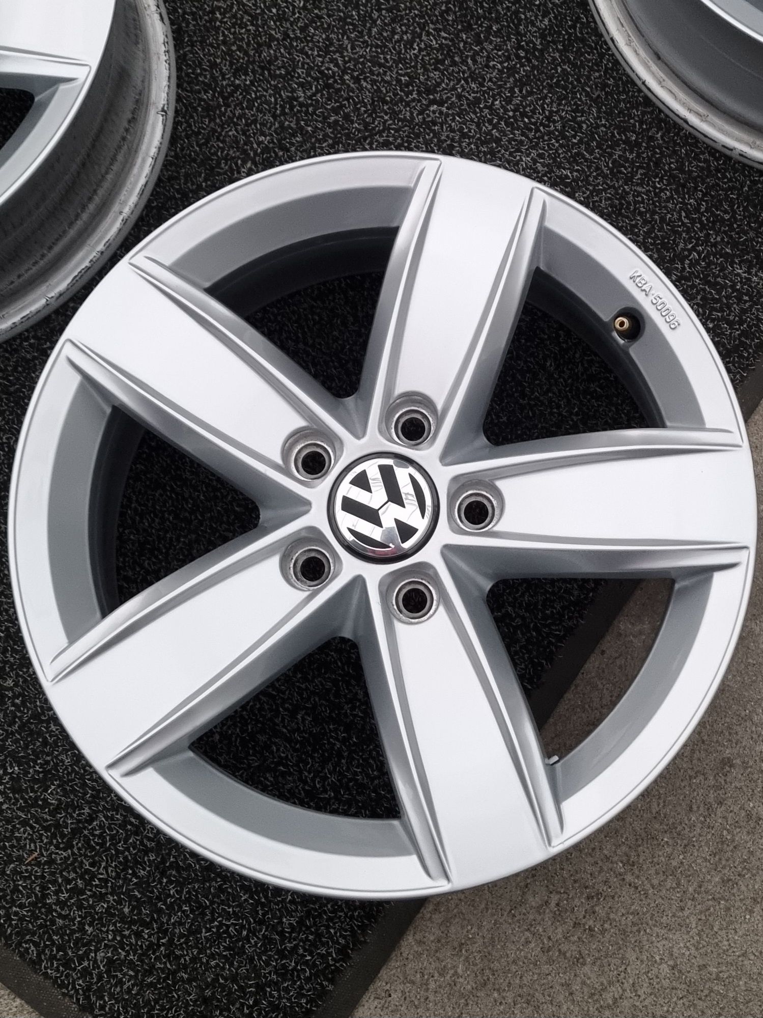 Felgi Alu 16" VW Sharan II 2 Tiguan Passat B8 B7 B6 T-Roc 5x112 Orygin
