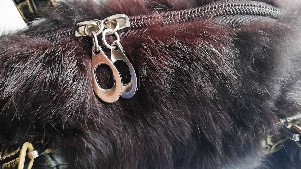 elegancka torebka do ręki futerko naturalne królik mała śliczna