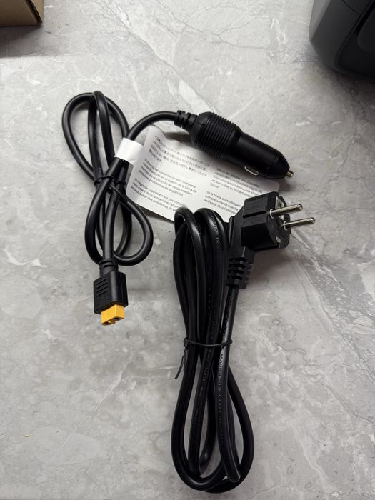 BLUETTI Elite 30 V2 зарядна станція