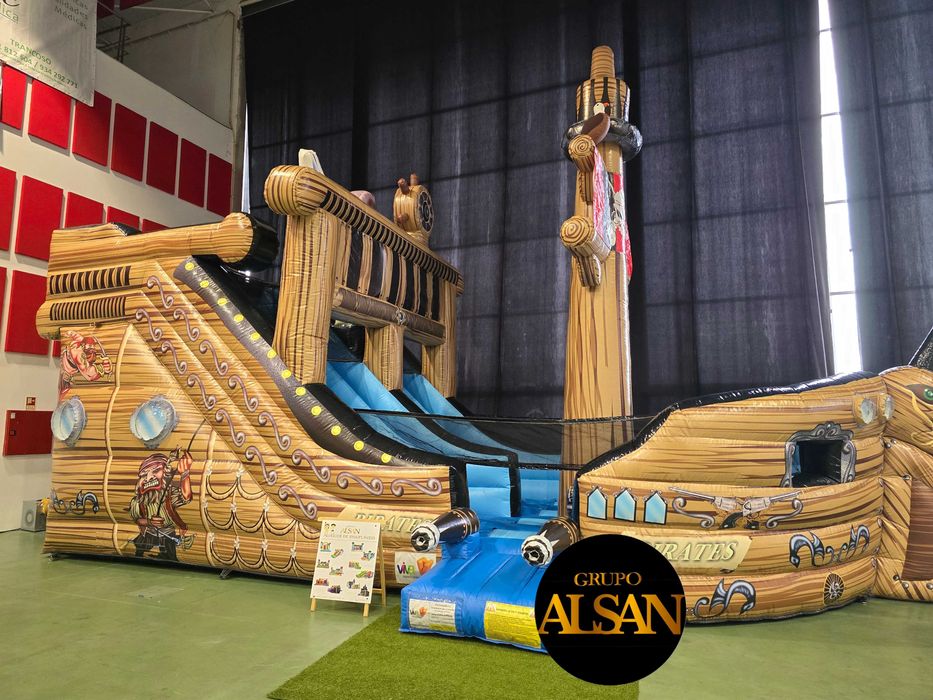 Mascotes e insufláveis