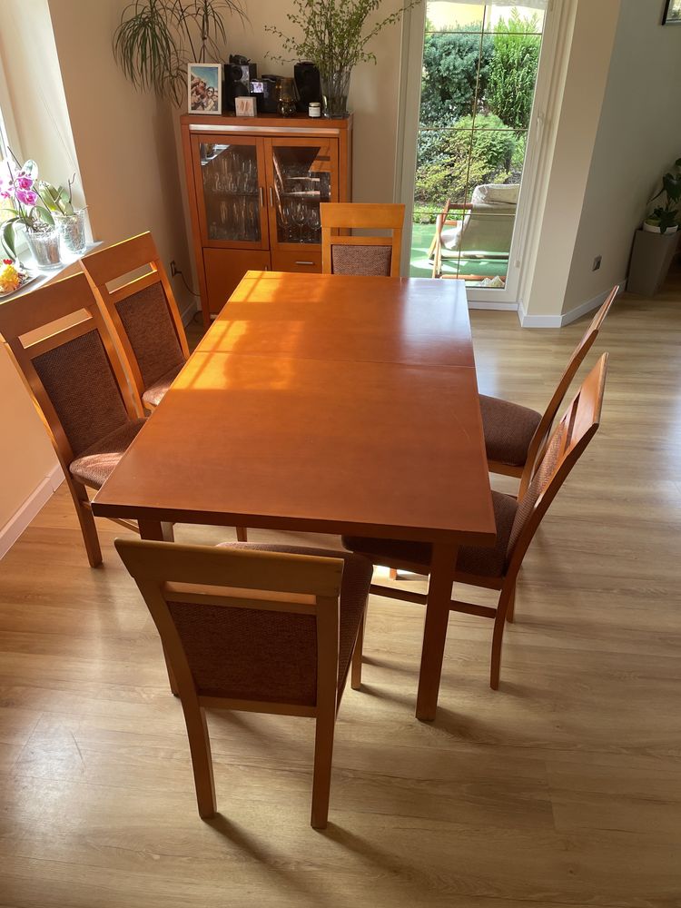 Zestaw rozkladany stół + 6 krzeseł