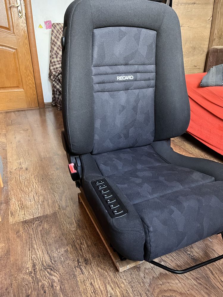 сидіння відкидне ковш Recaro ergomed ds