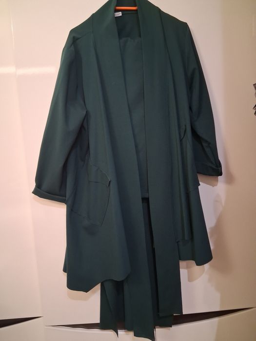 Szalony komplet  w butelkowej zieleni