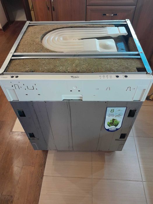 Посудомийна машина Whirlpool W 74