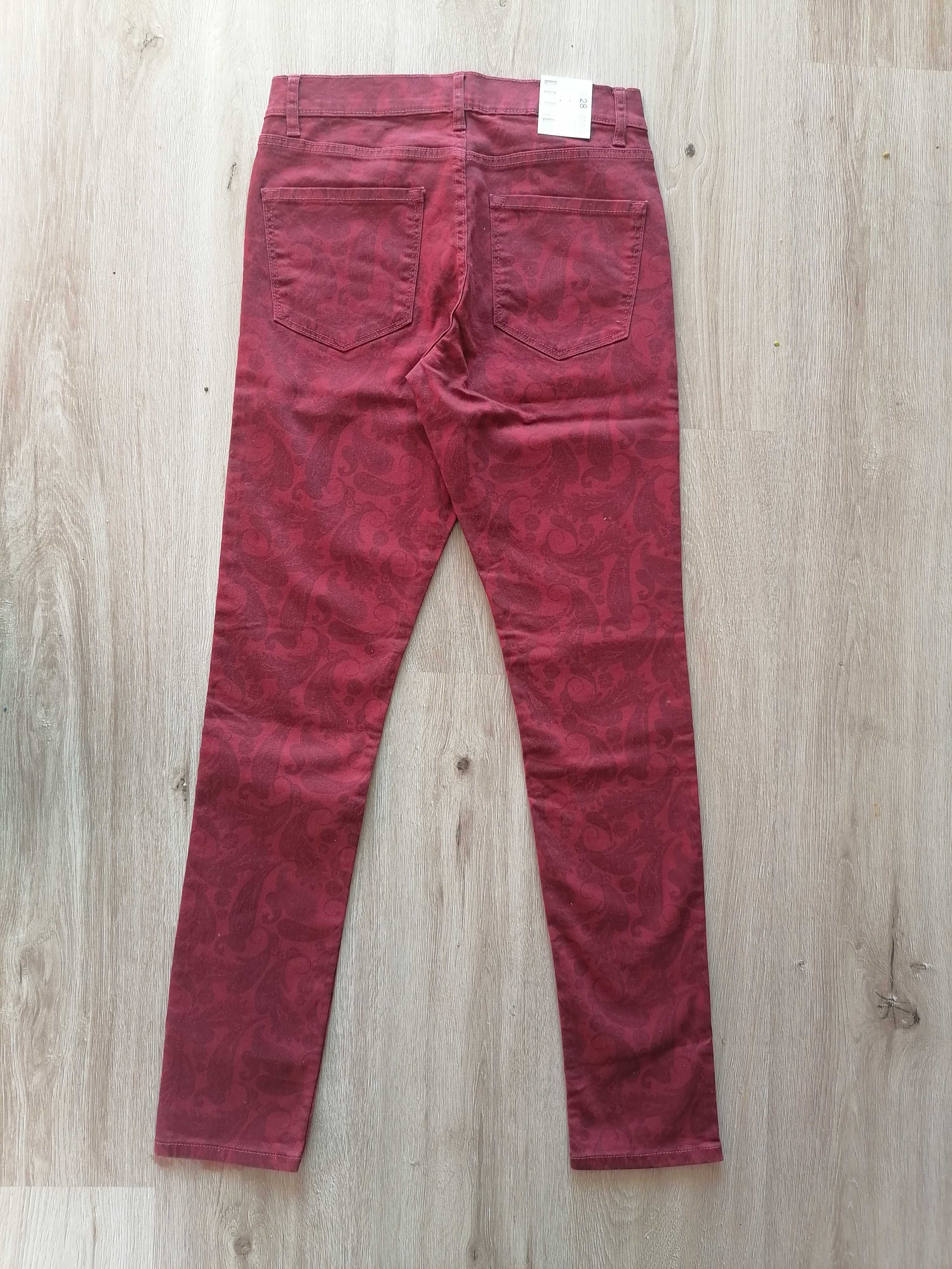 Nowe bordowe jeansy skinny we wzory W28 gemma print