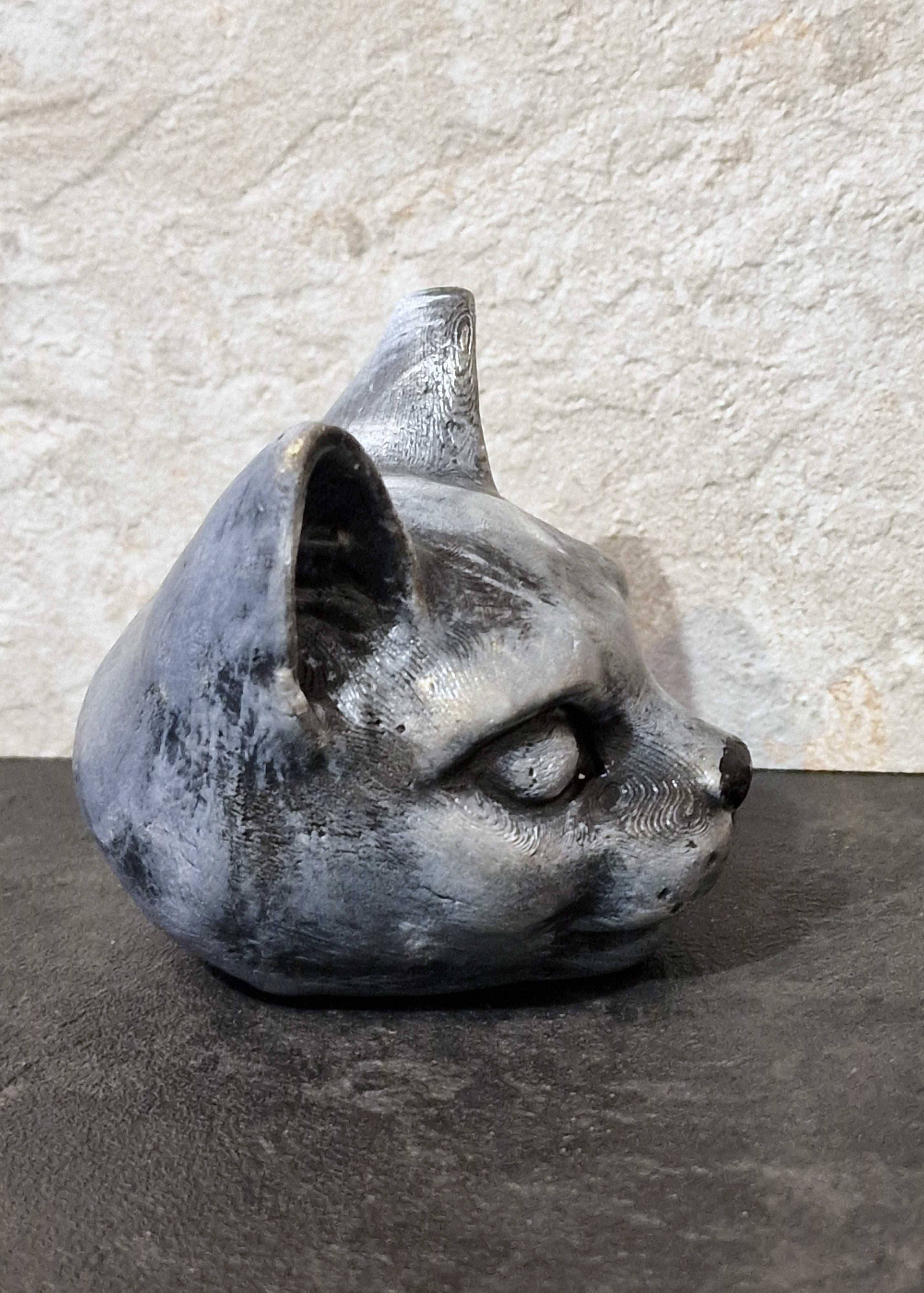 Rzeźba Głowa kota srebrny wys. 7,3 cm
