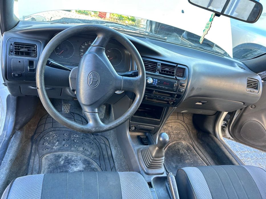 Toyota corola starvan 2.0D