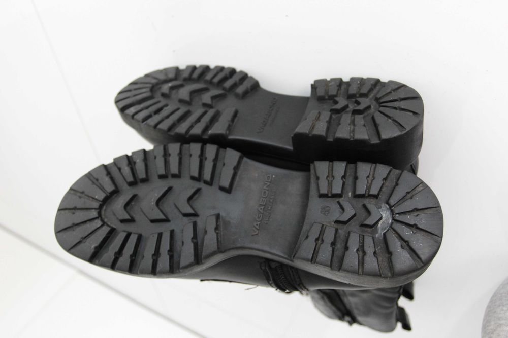 Vagabond skóra naturalna 40