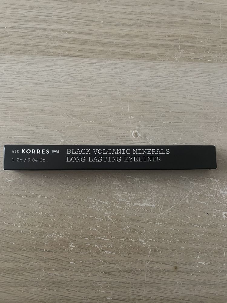 Black long lasting eyeliner Korrres