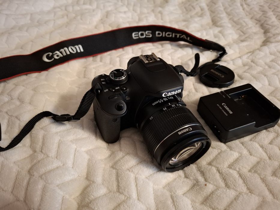 Фотоапарат Canon 600D 18×55мм
