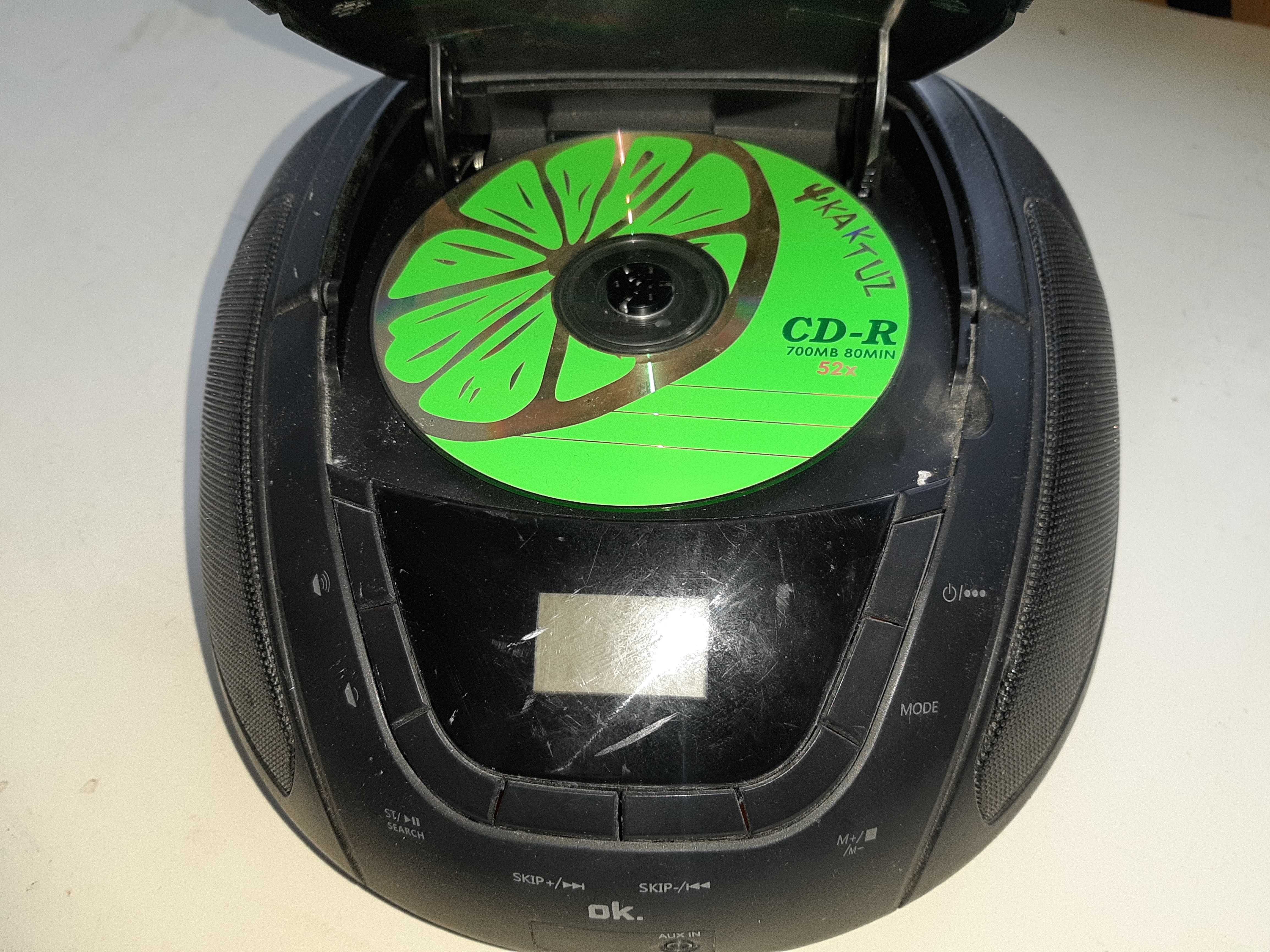 ok. ORC 130 Radiorecorder CD Player ФМ радіоприймач на батарейках