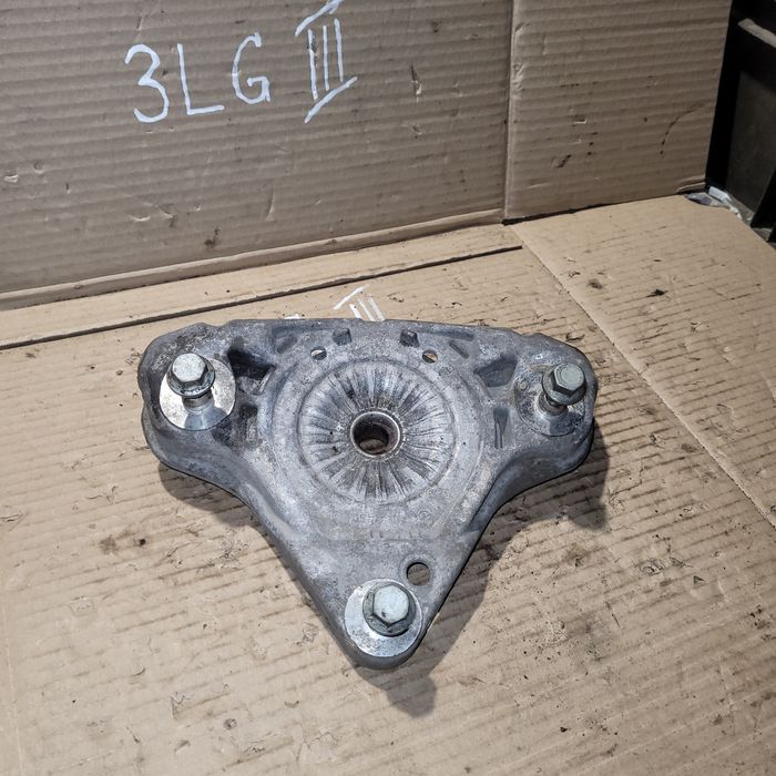 Mocowanie amortyzatora przód audi a4 audi a4 b7