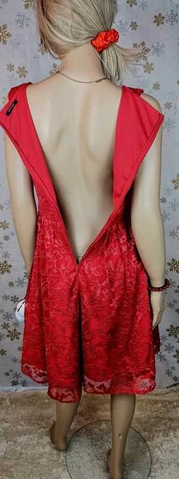 Czerwona sukienka koronkowa Orsay, rozkloszowana, r. 38