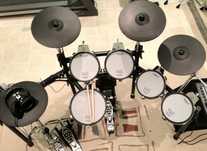 Bateria Digital Roland TD9 KX2 com pad e prato extra.