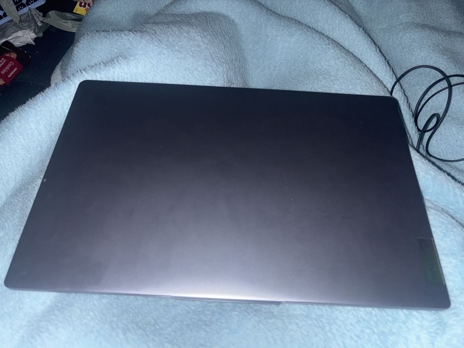 Portatil Lenovo 15.6”