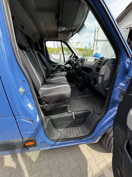 Wynajem samochodu dostawczego Busa