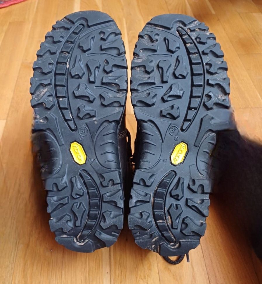 Шкіряні черевики 37р Red Rock Vibram