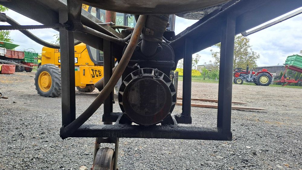 Beczkowóz ocynk, beczka asenizacyjna 8000l - hamulce pneumatyczne