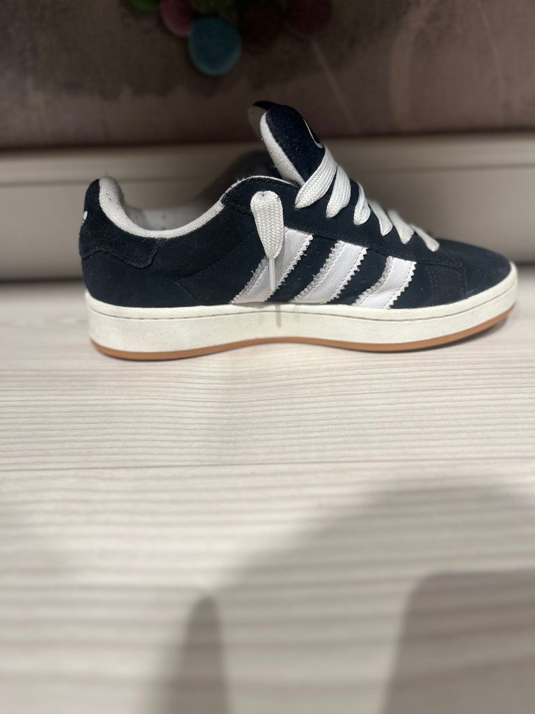 Buty oryginalne adidas Campus r. 40 2/3